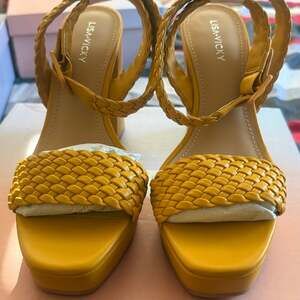 Lisa VickyThe Steady Ankle Strap Platform Sandal In Pineapple